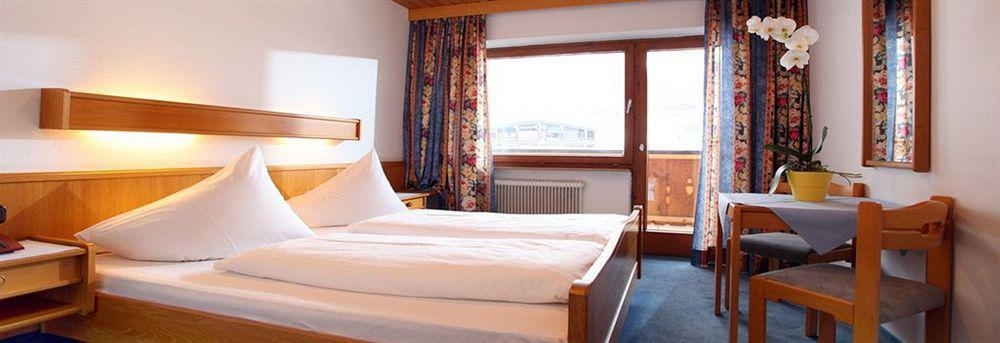 Hotel Taxacher Kirchberg in Tirol Exteriör bild