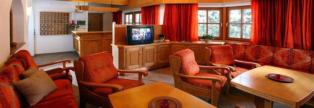 Hotel Taxacher Kirchberg in Tirol Exteriör bild