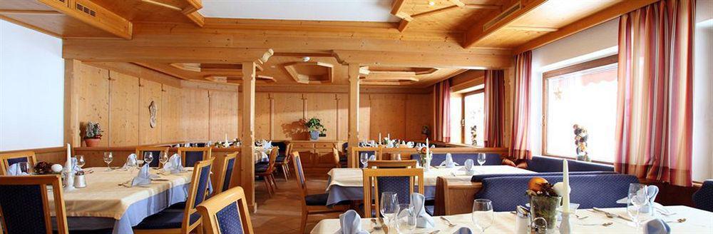 Hotel Taxacher Kirchberg in Tirol Exteriör bild